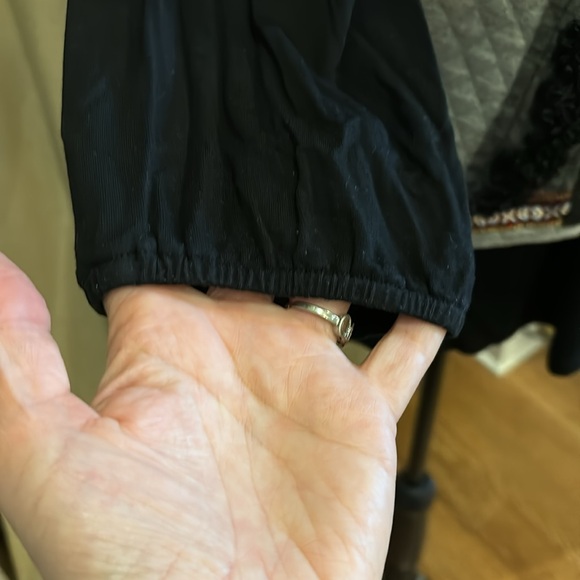 Buckle quarter sleeve shirt with lots of details size S - Picture 8 of 8